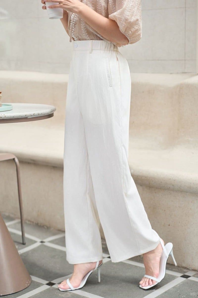 Phối đồ với giày boot nữ cổ cao