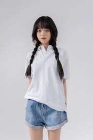 Cách phối đồ với áo polo nữ và quần short