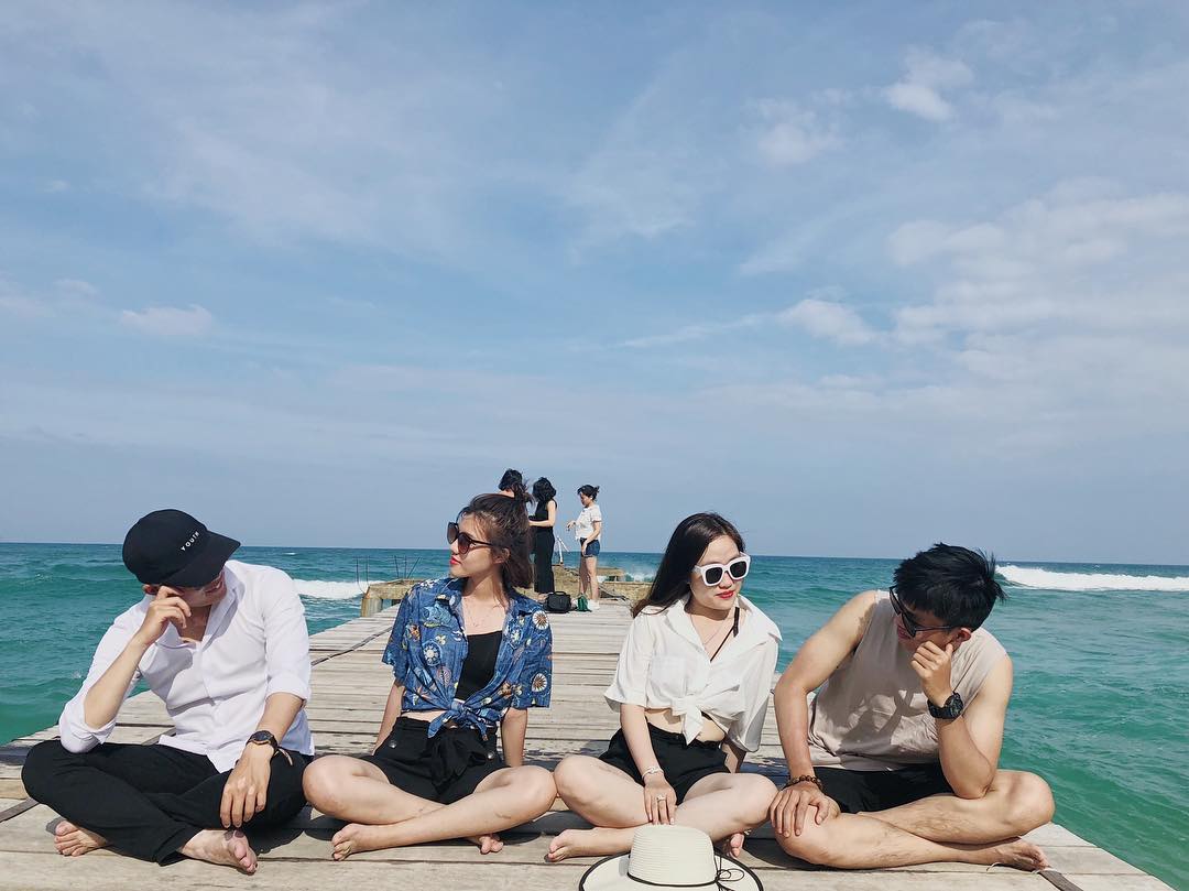 Phụ kiện đi biển cho người chân ngắn