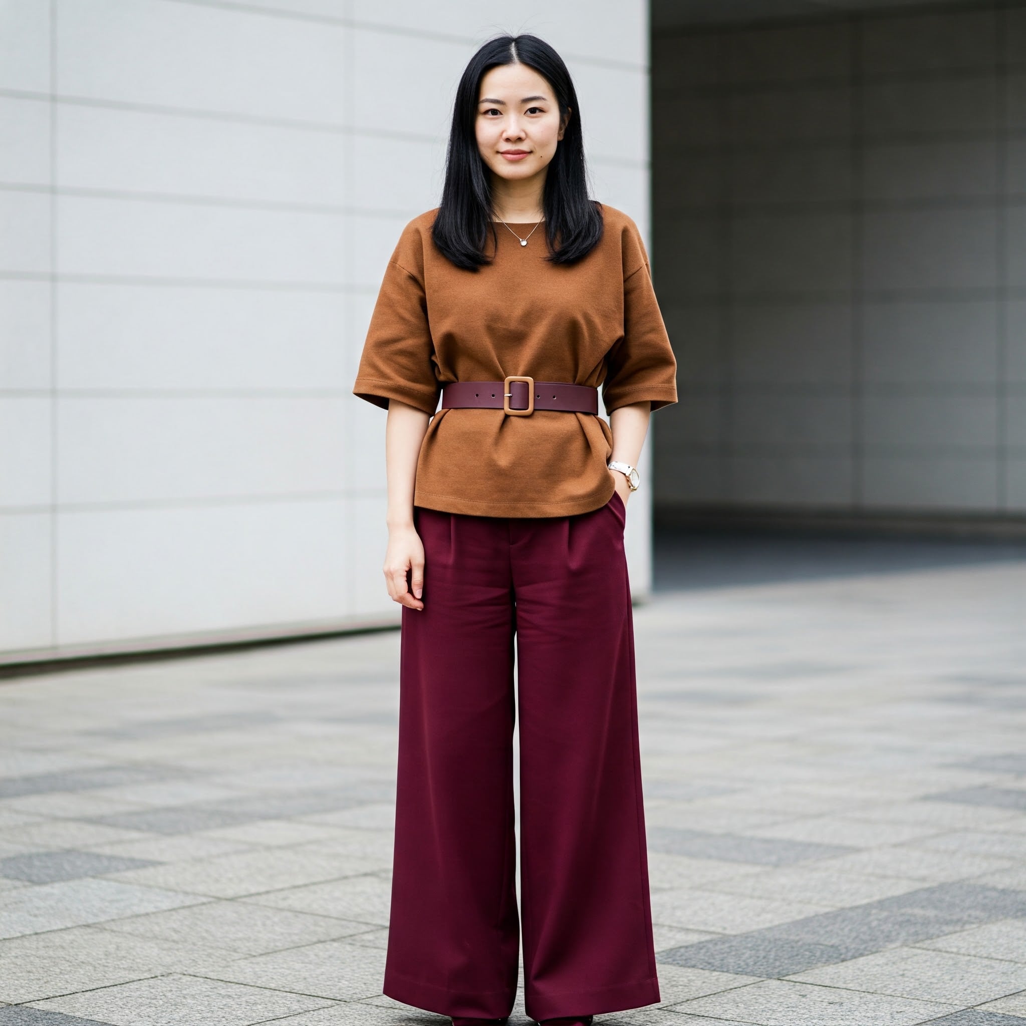 áo nâu phối với quần jean