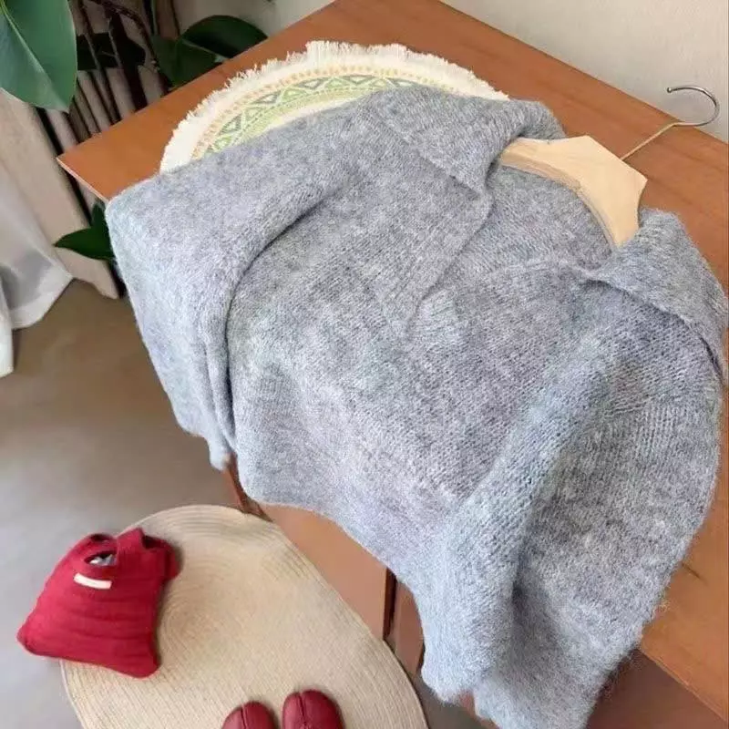 phối đồ với áo len nữ tay dài