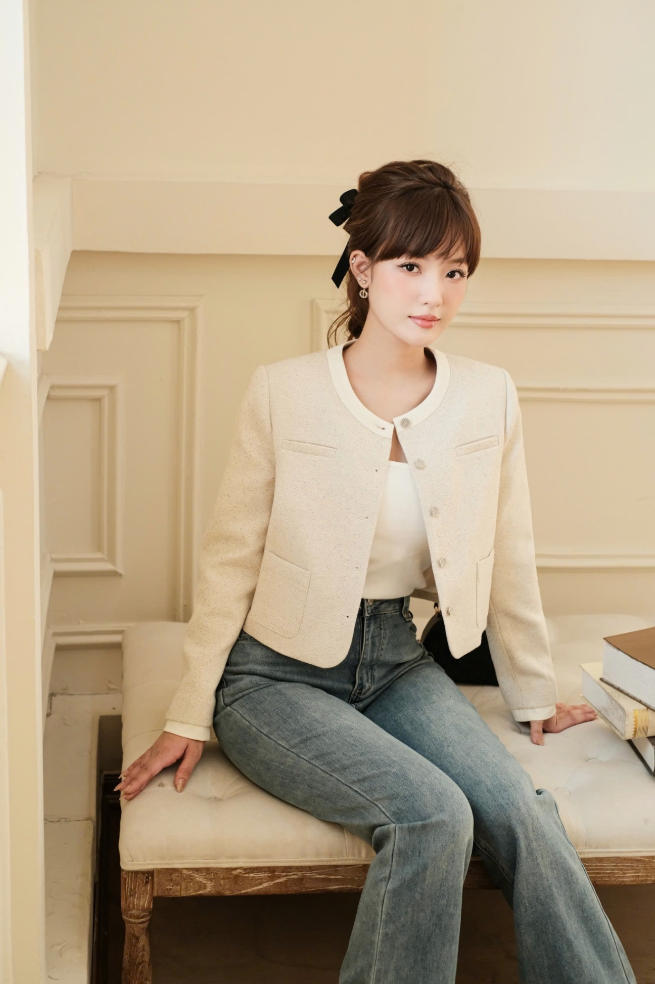 Cách phối đồ với set tweed ngắn