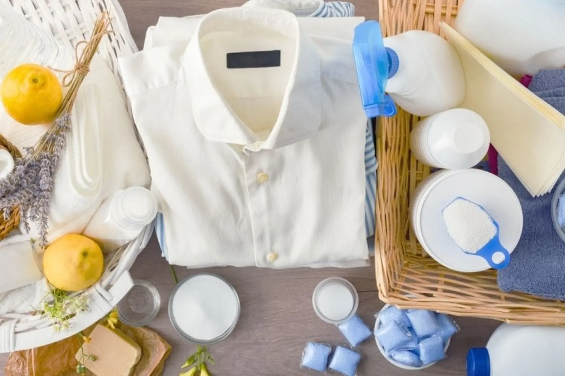 Cách tẩy vết ố vàng trên áo trắng