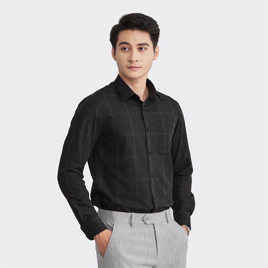 Outfit áo sơ mi đen