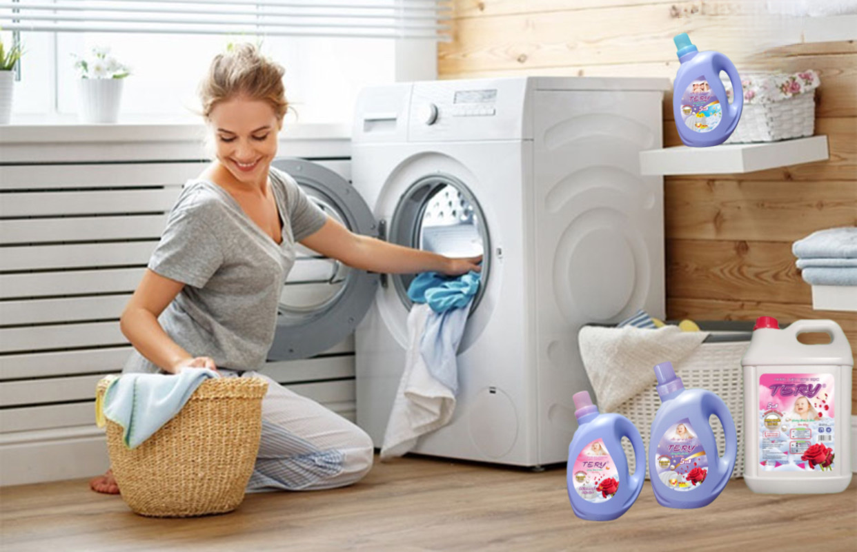 Nước giặt có giặt tay được không? Hướng dẫn an toàn 4 Cách phơi quần áo không bị nhăn