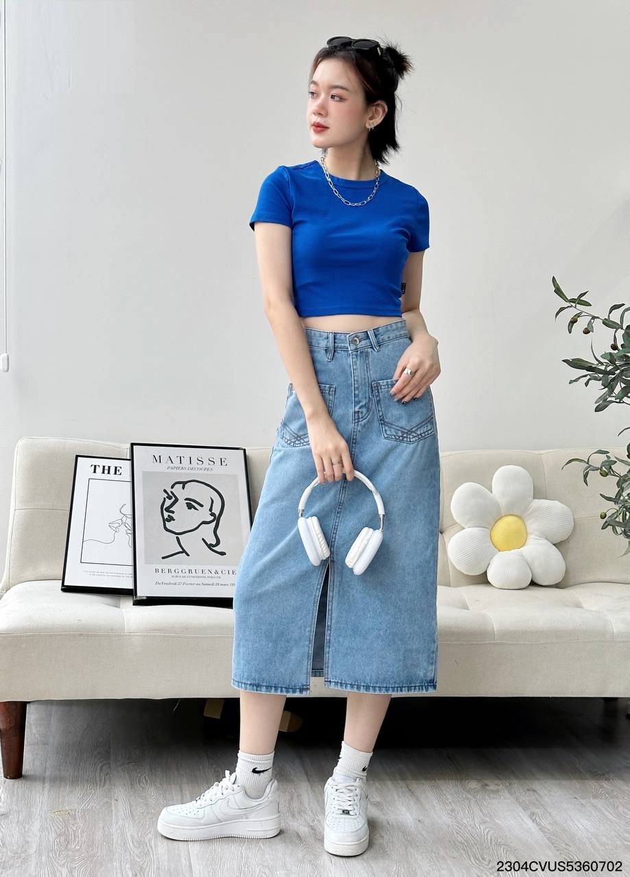 10+ Cách Phối Áo Croptop Với Chân Váy Jean Sành Điệu 1 Phối áo croptop với chân váy jean