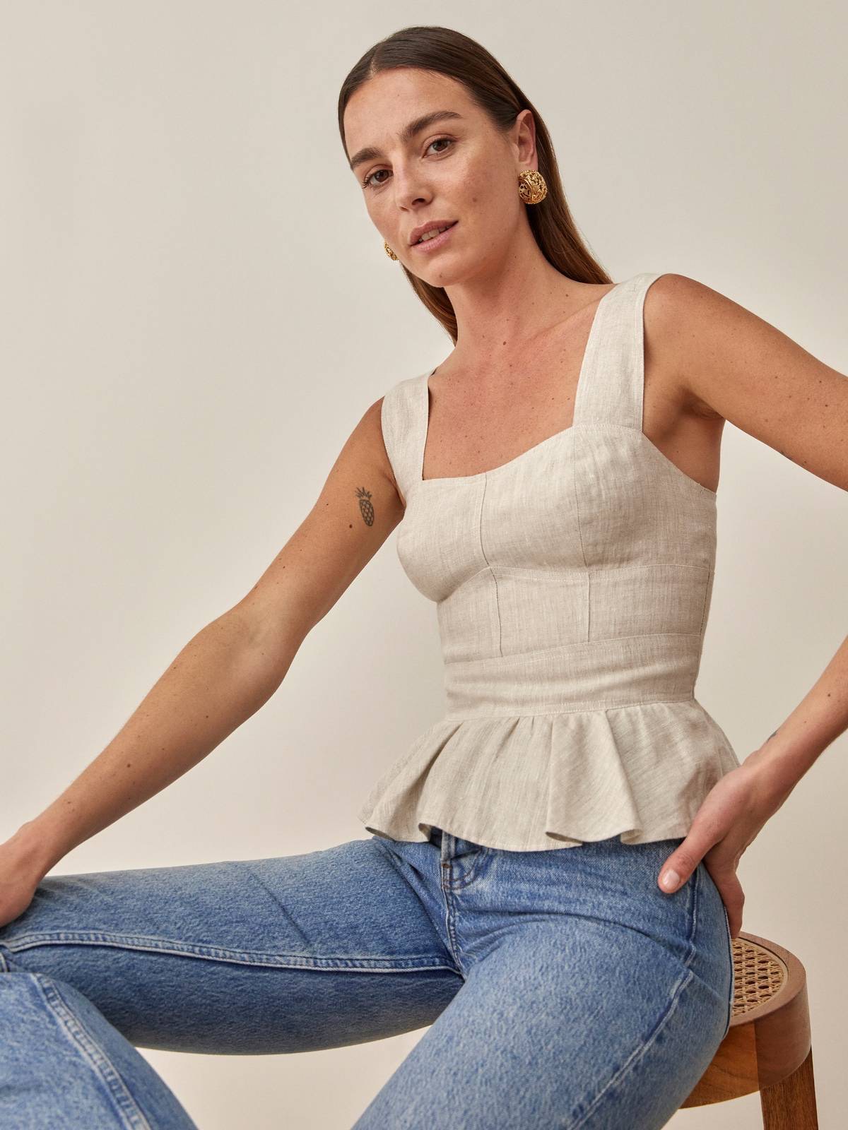 Cách phối đồ với áo peplum đẹp