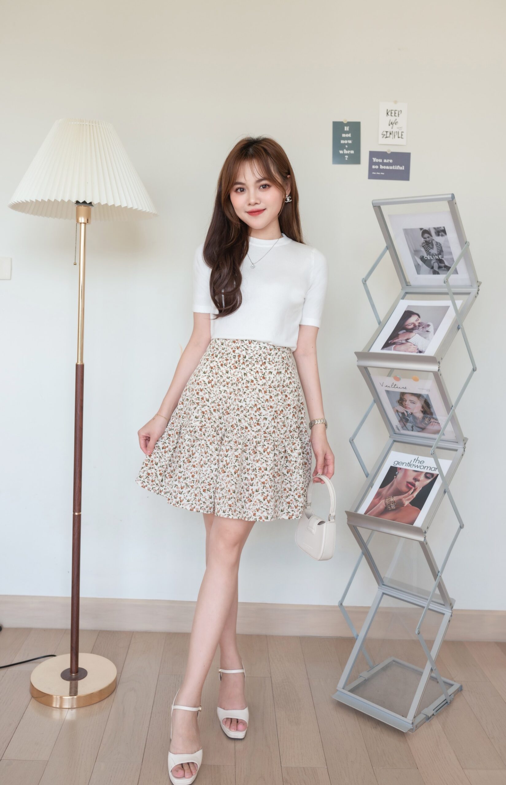 Phối chân váy hoa xòe mùa thu đông