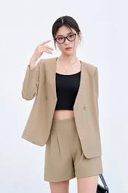 15+ Cách Phối Áo Vest Nữ Thời Thượng Như Fashionista 1 Nguyên tắc phối áo vest nữ