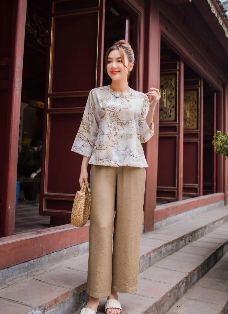 30+ Cách Phối Đồ Cho Người Trung Niên Nữ Sang Trọng Trẻ Trung 1 phụ nữ 50 tuổi mặc gì cho đẹp