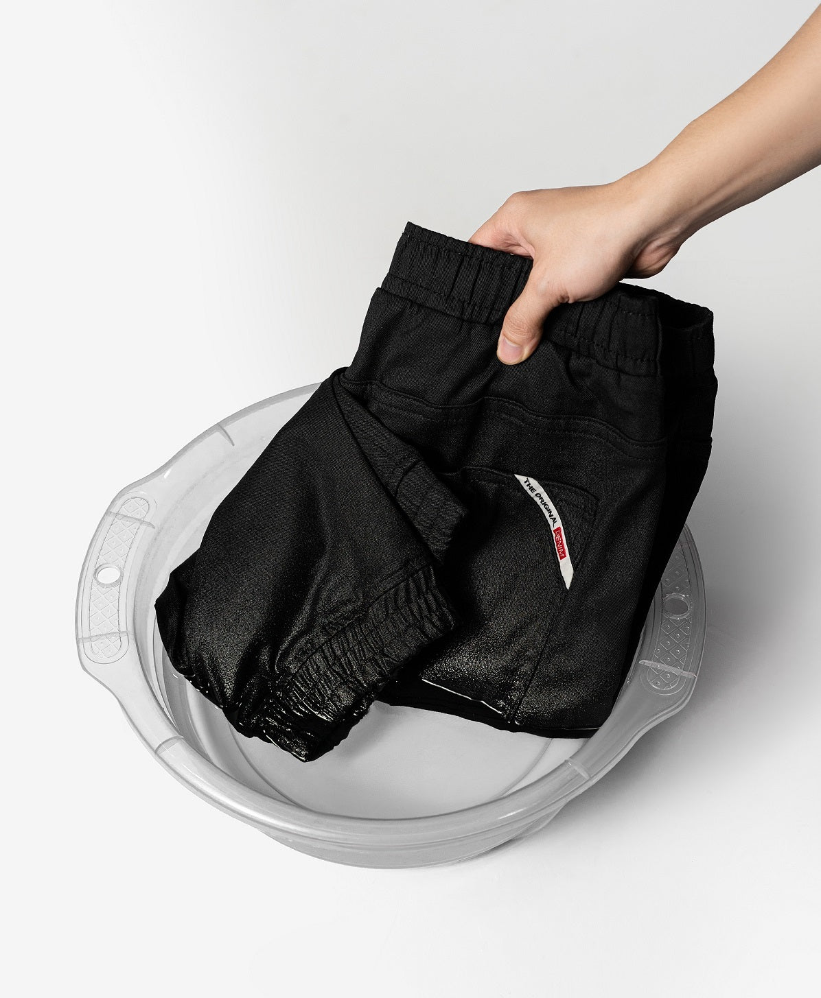 cách giặt quần jean không phai màu