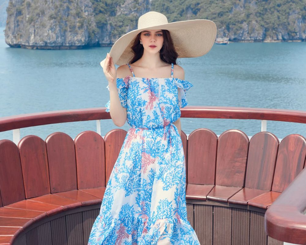 đầm đi biển đẹp nhiều màu sắc