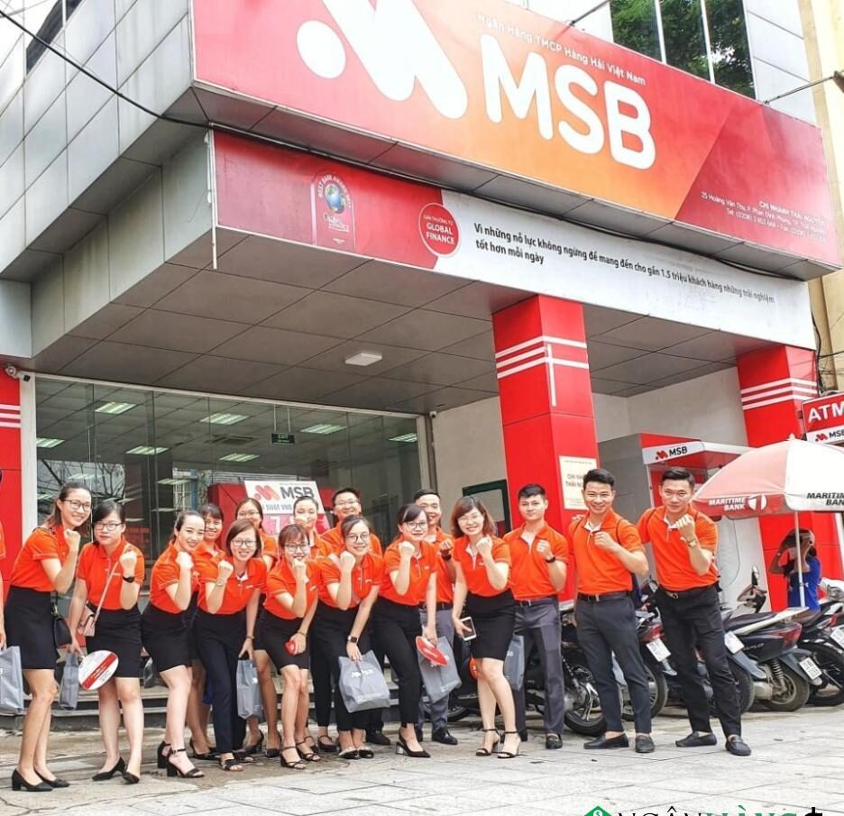 Đồng phục MSB cho nhân viên nam và nữ