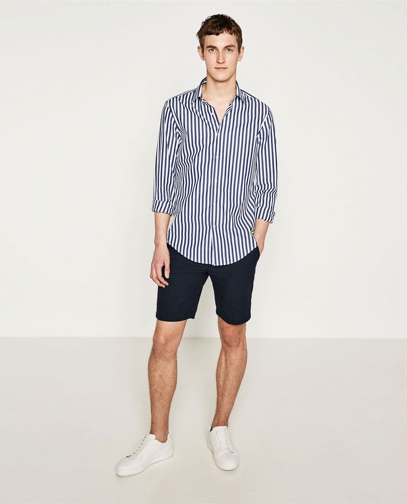 Outfit áo sơ mi kẻ sọc nam và quần short