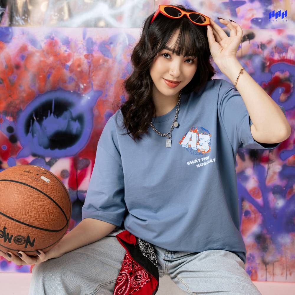 mẫu áo lớp oversize màu xám