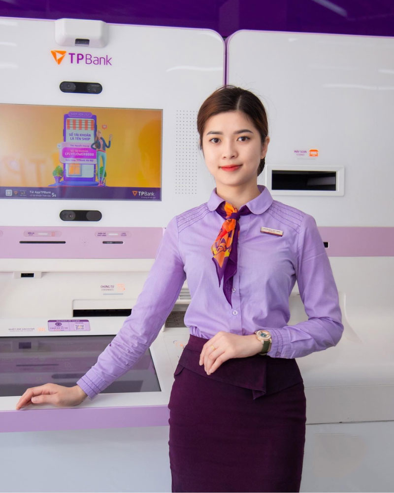 Đồng Phục TPBank Giải Mã Thiết Kế Và Xưởng May Uy Tín 1 Áo sơ mi đồng phục TPBank
