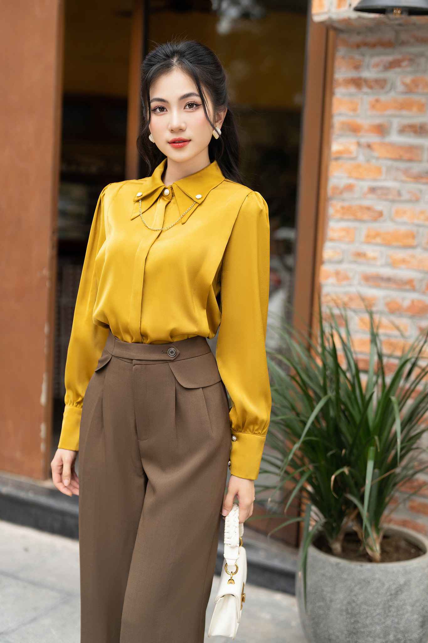 Áo sơ mi lụa nữ công sở