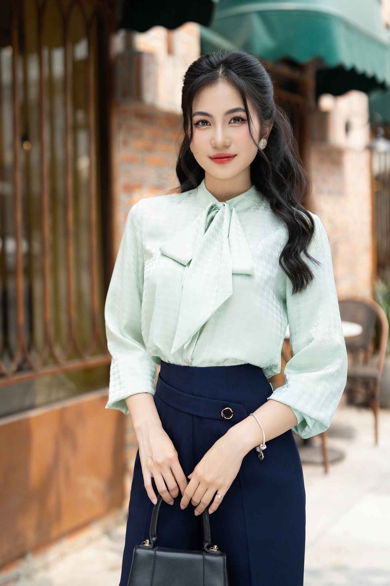 Áo sơ mi nữ kiểu hàn quốc thắt nơ cổ