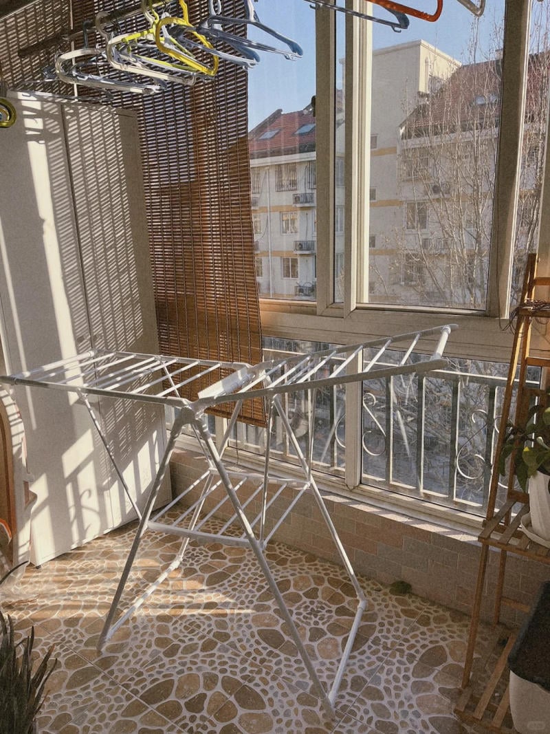 Cách Phơi Áo Len Đúng Cách Giữ Form Bền Đẹp 2 Sai lầm khi phơi áo len