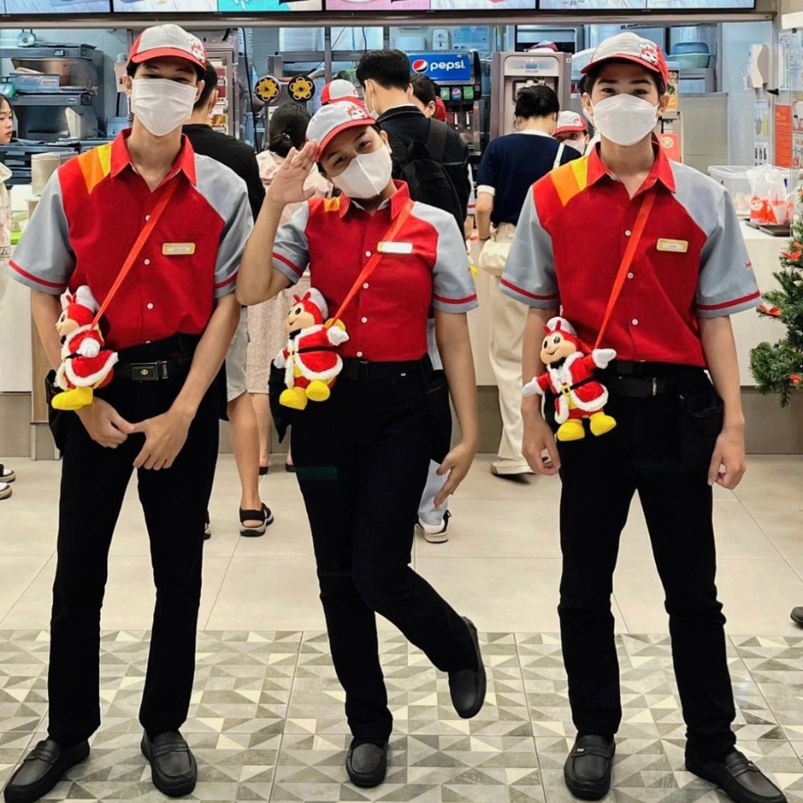 Khám Phá Đồng Phục Jollibee Và Nơi Đặt May Uy Tín 3 Đồng phục quản lý Jollibee