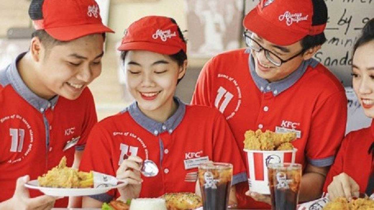 Đồng Phục KFC Chuẩn Mẫu & Địa Chỉ Xưởng May Uy Tín 1 Mẫu đồng phục công ty KFC
