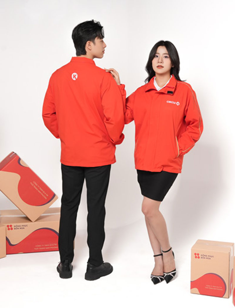 Đồng Phục Circle K Phân Tích Chi Tiết & Giải Pháp May Đo 5 chất liệu vải may đồng phục