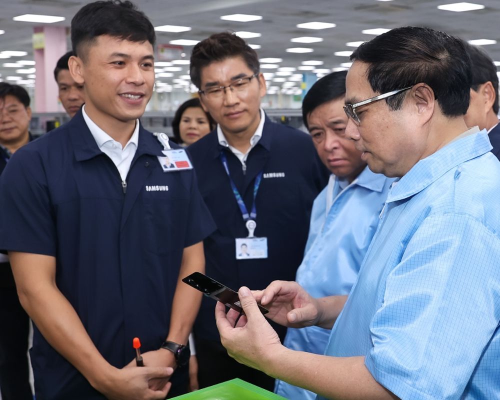 Đồng phục Samsung cho nhân viên nữ