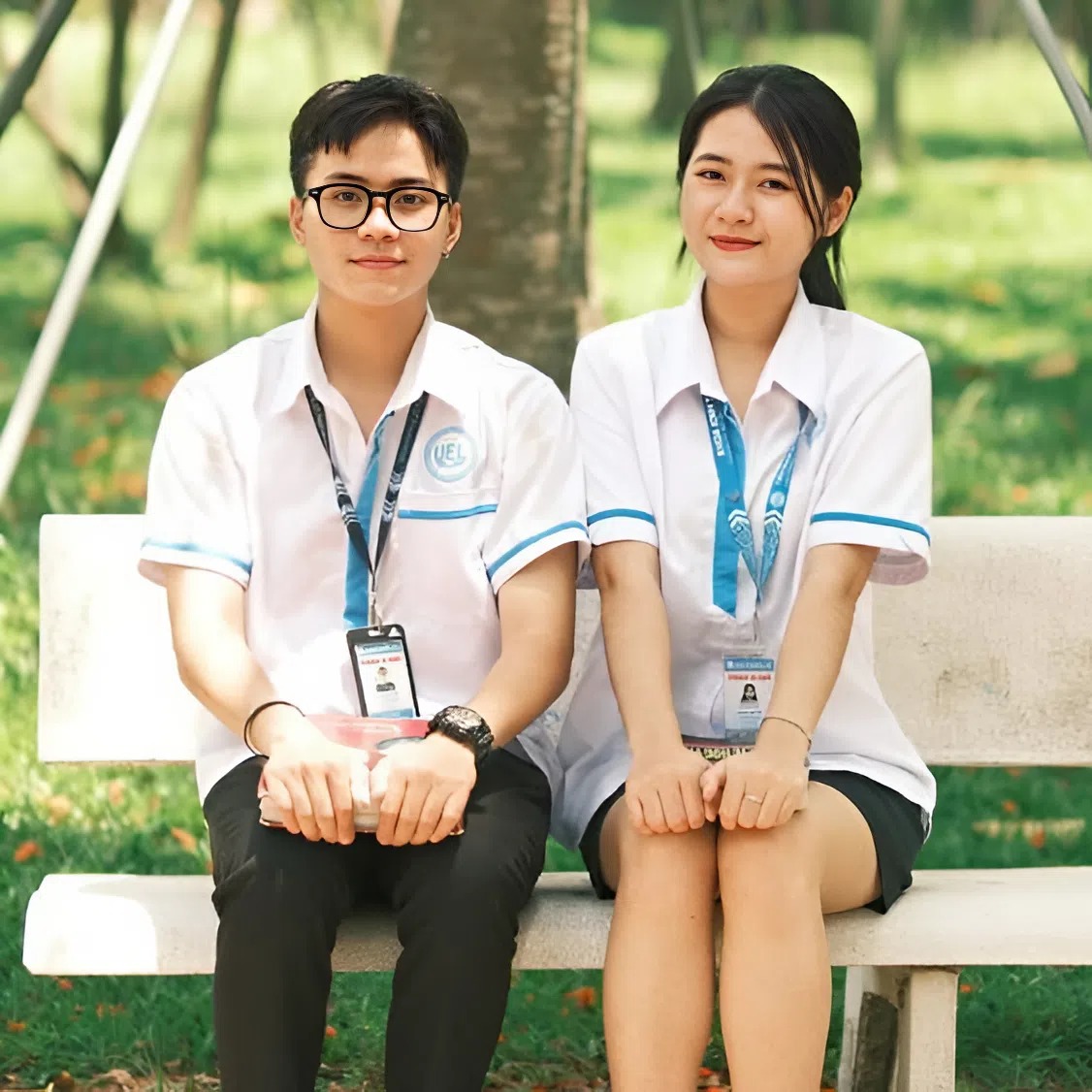 Phối đồ với đồng phục UEL