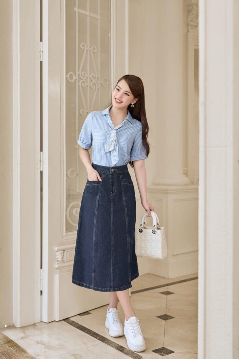 Chân Váy Jean Dài Phối Với Áo Gì Đi Tiệc? 10+ Bí Quyết 2 Cách phối đồ với chân váy jean dài đi tiệc