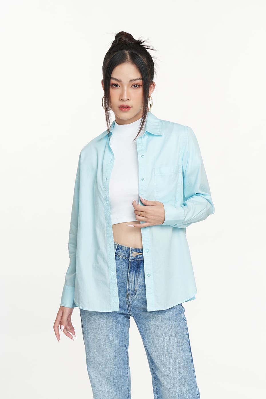 Cách chọn áo sơ mi nữ khoác ngoài