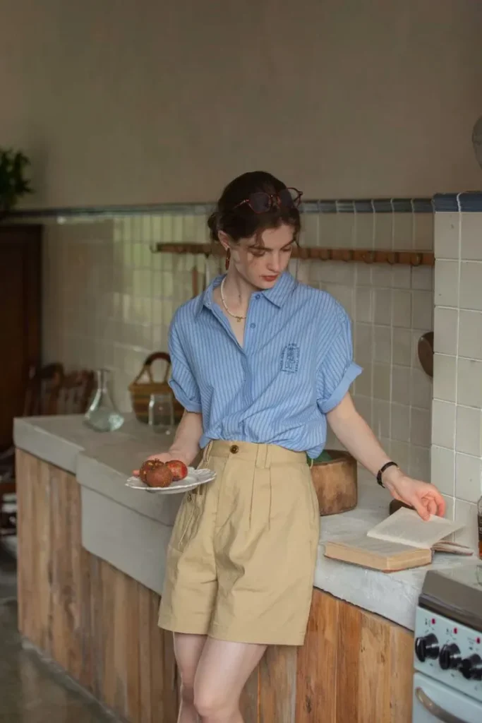 15+ Cách Phối Đồ Với Áo Sơ Mi Tay Ngắn Nữ Sành Điệu 18 phoi do voi ao so mi tay ngan nu 10