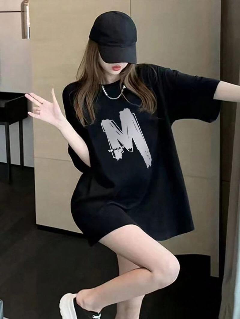 Phối áo thun form rộng nữ với quần short