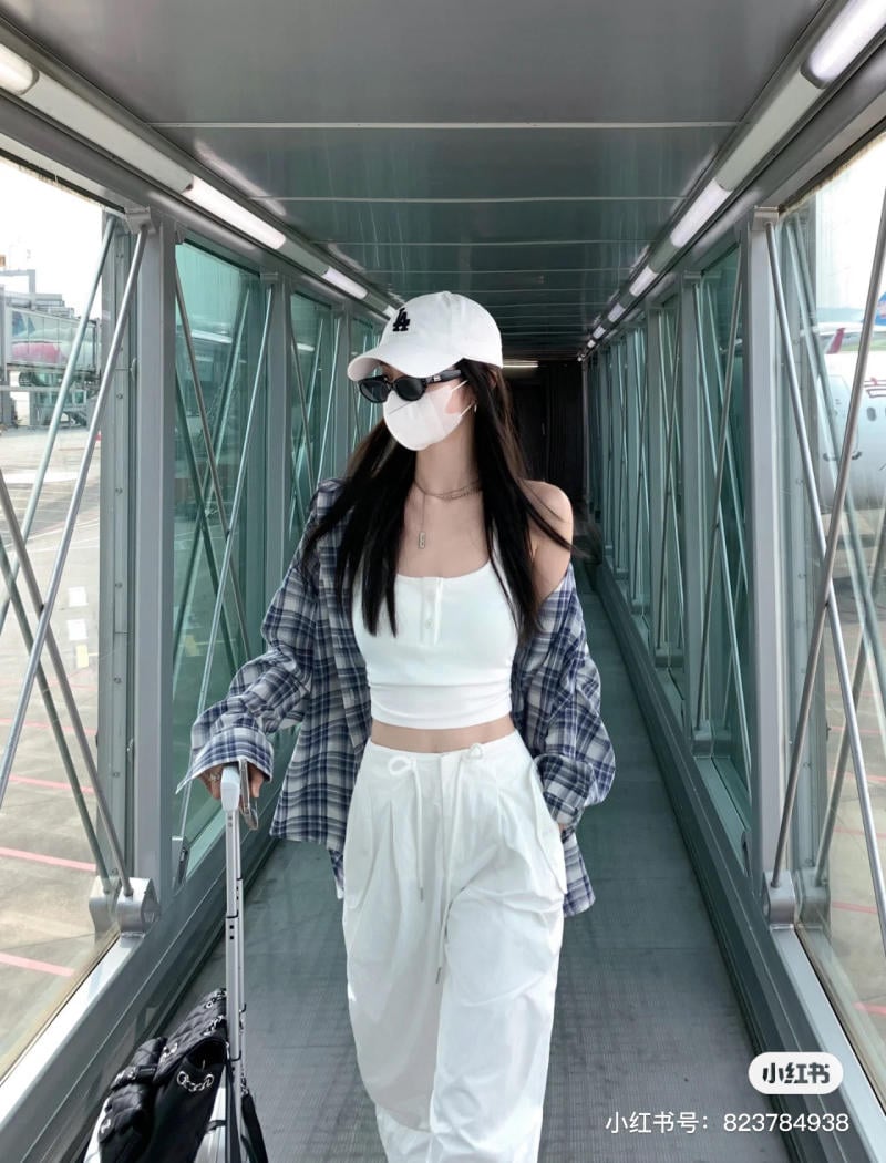 Style áo sơ mi khoác ngoài nữ năng động